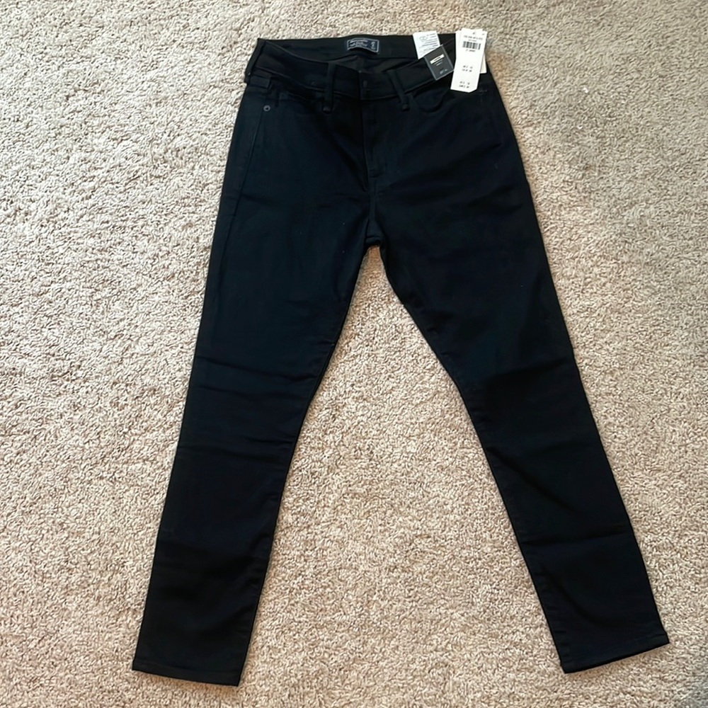 Abercrombie & Fitch Harper Low Rise Ankle Jean